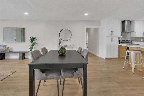 Купить виллу или дом в Тампа, Флорида 7 комнат, 256.22м2, № 2314716 - фото 6