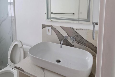 Condo in Fort Lauderdale, Florida, 1 bedroom  № 2178849 - photo 8