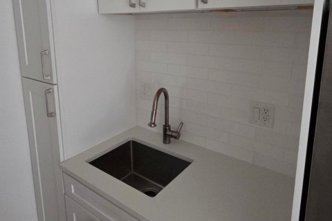 Condo in Fort Lauderdale, Florida, 1 bedroom  № 2178849 - photo 2