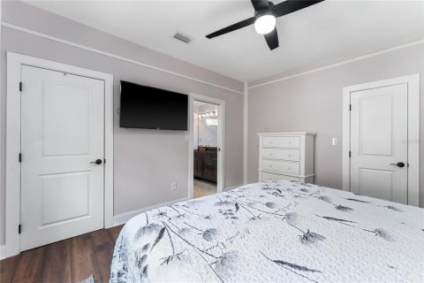 House in Orlando, Florida 4 bedrooms, 179.67 sq.m. № 1678160 - photo 22