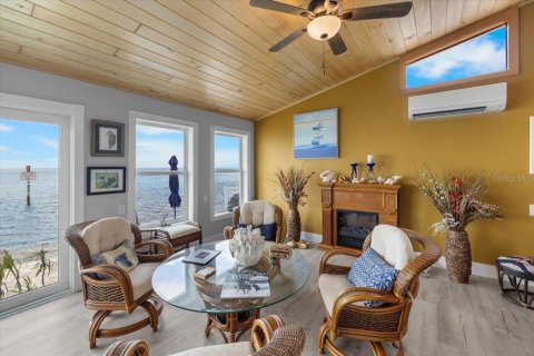Villa ou maison à vendre à Hernando Beach, Floride: 3 chambres, 261.24 m2 № 2319212 - photo 15