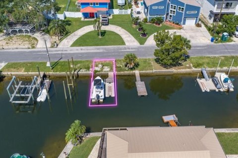 Villa ou maison à vendre à Hernando Beach, Floride: 3 chambres, 261.24 m2 № 2319212 - photo 8