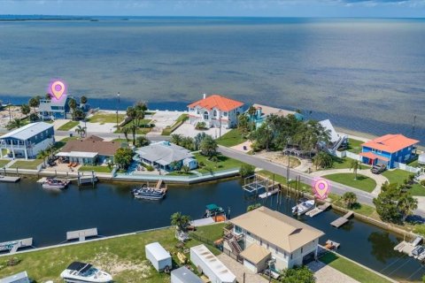 Villa ou maison à vendre à Hernando Beach, Floride: 3 chambres, 261.24 m2 № 2319212 - photo 6