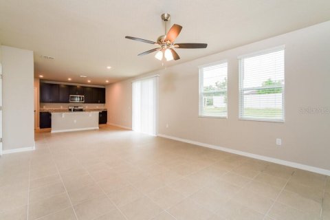 House in Auburndale, Florida 4 bedrooms, 217.3 sq.m. № 1866792 - photo 6