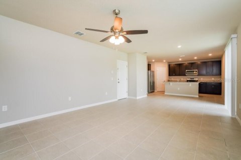 House in Auburndale, Florida 4 bedrooms, 217.3 sq.m. № 1866792 - photo 5