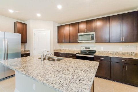 House in Auburndale, Florida 4 bedrooms, 217.3 sq.m. № 1866792 - photo 7