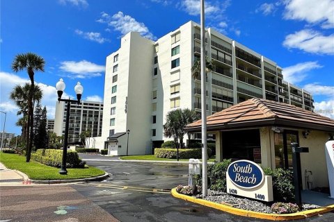 Copropriété à louer à Clearwater, Floride: 2 chambres, 128.21 m2 № 1916854 - photo 2