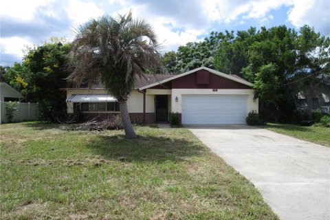 Casa en Spring Hill, Florida 3 dormitorios, 107.4 m2 № 2385721