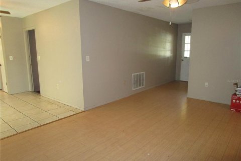 Casa en venta en Spring Hill, Florida, 3 dormitorios, 107.4 m2 № 2385721 - foto 6