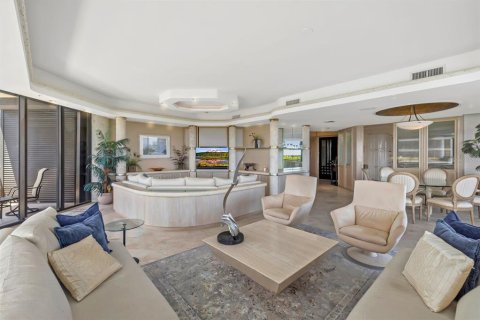 Condo in Longboat Key, Florida, 2 bedrooms  № 1648297 - photo 6