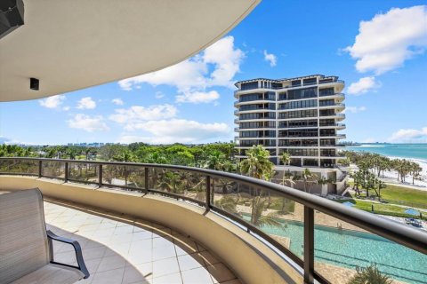 Condo in Longboat Key, Florida, 2 bedrooms  № 1648297 - photo 24