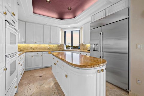 Condo in Longboat Key, Florida, 2 bedrooms  № 1648297 - photo 10