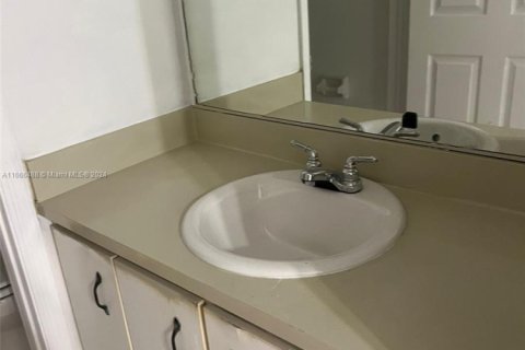Купить кондоминиум в Майами, Флорида 2 спальни, 98.48м2, № 2088856 - фото 8