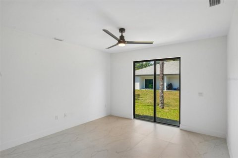 Commercial property in Lehigh Acres, Florida 6 bedrooms, 216.65 sq.m. № 2113561 - photo 22