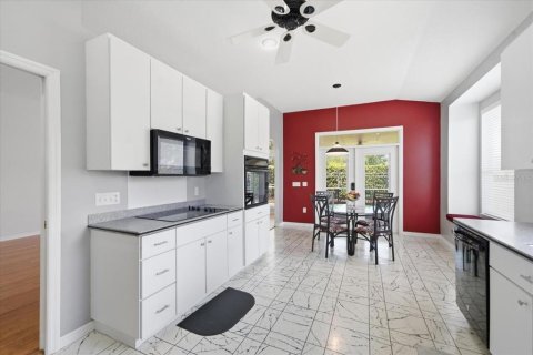 Casa en venta en Lutz, Florida, 2 dormitorios, 178.19 m2 № 2202489 - foto 12