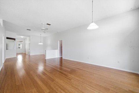 Casa en venta en Lutz, Florida, 2 dormitorios, 178.19 m2 № 2202489 - foto 19