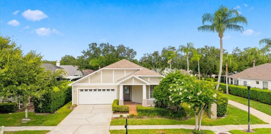 Casa en Lutz, Florida 2 dormitorios, 178.19 m2 № 2202489
