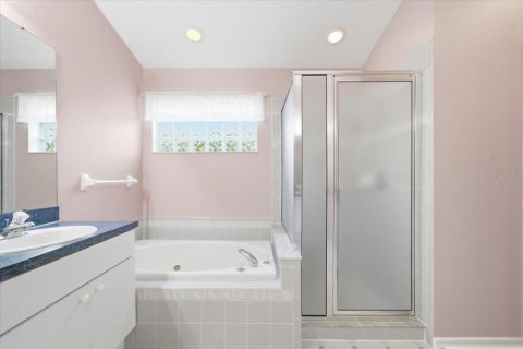 Casa en venta en Lutz, Florida, 2 dormitorios, 178.19 m2 № 2202489 - foto 27