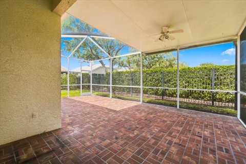 Casa en venta en Lutz, Florida, 2 dormitorios, 178.19 m2 № 2202489 - foto 3