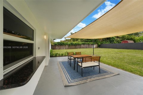 Villa ou maison à vendre à Miami, Floride: 3 chambres, 148.18 m2 № 2066539 - photo 18