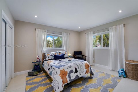 Villa ou maison à vendre à Miami, Floride: 3 chambres, 148.18 m2 № 2066539 - photo 20