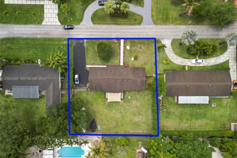 Villa ou maison à vendre à Miami, Floride: 3 chambres, 148.18 m2 № 2066539 - photo 30