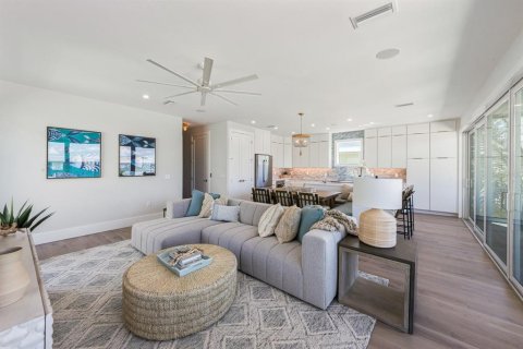 Villa ou maison à vendre à Anna Maria, Floride: 4 chambres, 194.26 m2 № 2148115 - photo 10