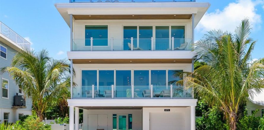 Villa ou maison à Anna Maria, Floride 4 chambres, 194.26 m2 № 2148115