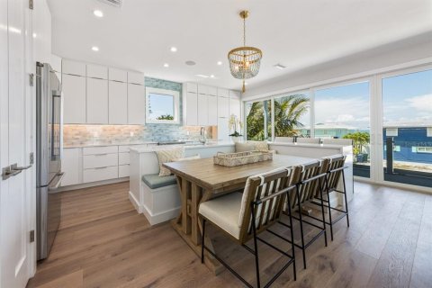 Villa ou maison à vendre à Anna Maria, Floride: 4 chambres, 194.26 m2 № 2148115 - photo 16