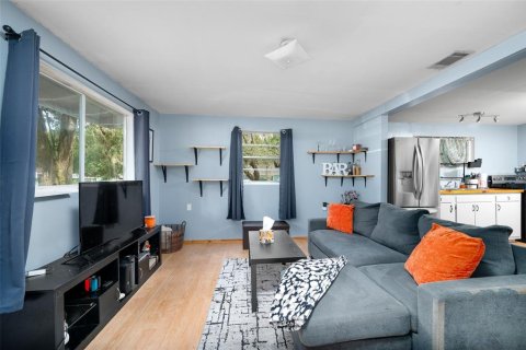 Villa ou maison à vendre à Gainesville, Floride: 2 chambres, 57.97 m2 № 1916732 - photo 2