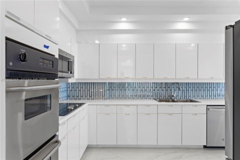 Condominio en alquiler en Aventura, Florida, 3 dormitorios, 281.49 m2 № 1983893 - foto 11