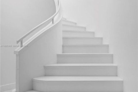 Condominio en alquiler en Aventura, Florida, 3 dormitorios, 281.49 m2 № 1983893 - foto 24