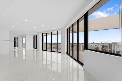 Condominio en alquiler en Aventura, Florida, 3 dormitorios, 281.49 m2 № 1983893 - foto 4