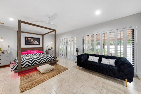 House in Fort Lauderdale, Florida 4 bedrooms, 313.17 sq.m. № 2401264 - photo 23