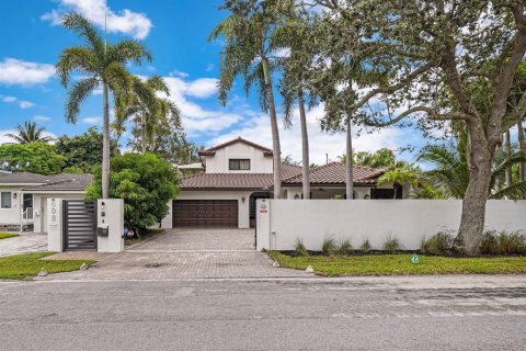 House in Fort Lauderdale, Florida 4 bedrooms, 313.17 sq.m. № 2401264 - photo 2