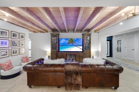 House in Fort Lauderdale, Florida 4 bedrooms, 313.17 sq.m. № 2401264 - photo 7