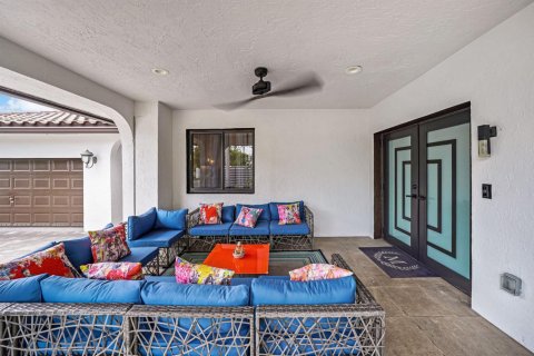 House in Fort Lauderdale, Florida 4 bedrooms, 313.17 sq.m. № 2401264 - photo 4
