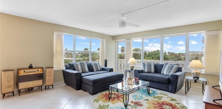 Condo in Fort Lauderdale, Florida, 2 bedrooms  № 2377066