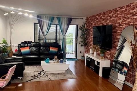 Снять в аренду кондоминиум в Майами, Флорида 2 спальни, 98.85м2, № 1949957 - фото 3