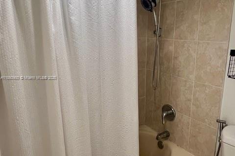 Снять в аренду кондоминиум в Майами, Флорида 2 спальни, 98.85м2, № 1949957 - фото 13