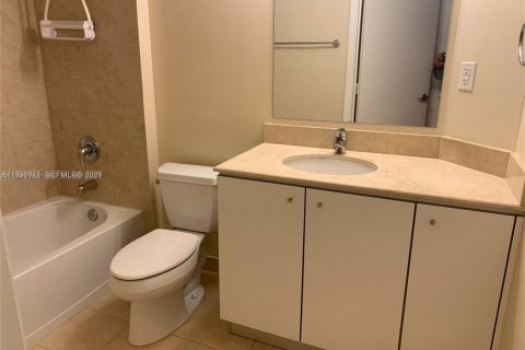 Купить кондоминиум в Майами, Флорида 1 спальня, 61.04м2, № 1995289 - фото 6