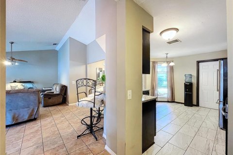 House in Valrico, Florida 3 bedrooms, 110.93 sq.m. № 1877187 - photo 20