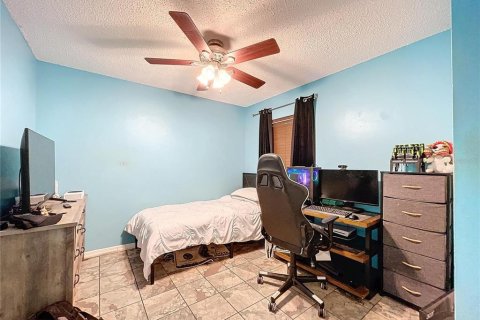House in Valrico, Florida 3 bedrooms, 110.93 sq.m. № 1877187 - photo 8