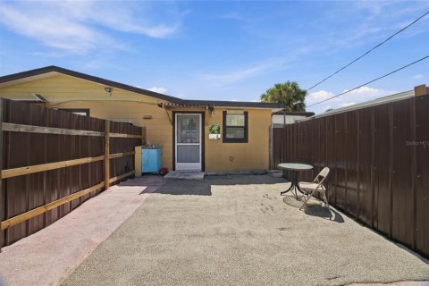 Casa en venta en Tampa, Florida, 4 dormitorios, 176.51 m2 № 2387305 - foto 23