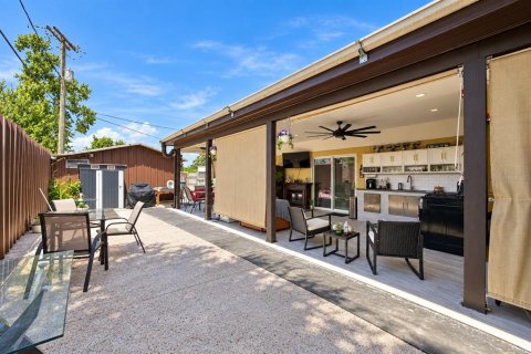 Casa en venta en Tampa, Florida, 4 dormitorios, 176.51 m2 № 2387305 - foto 22