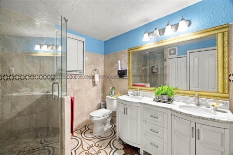 Casa en venta en Tampa, Florida, 4 dormitorios, 176.51 m2 № 2387305 - foto 13