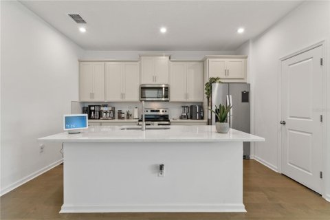House in Orlando, Florida 3 bedrooms, 149.48 sq.m. № 1572908 - photo 11