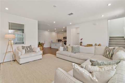 House in Orlando, Florida 3 bedrooms, 149.48 sq.m. № 1572908 - photo 7