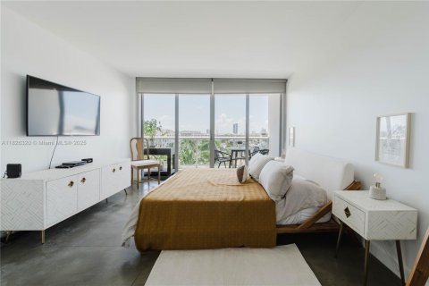 Copropriété à vendre à Miami Beach, Floride: 2 chambres, 117.99 m2 № 1794661 - photo 7