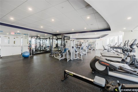 Copropriété à vendre à Miami Beach, Floride: 2 chambres, 117.99 m2 № 1794661 - photo 18